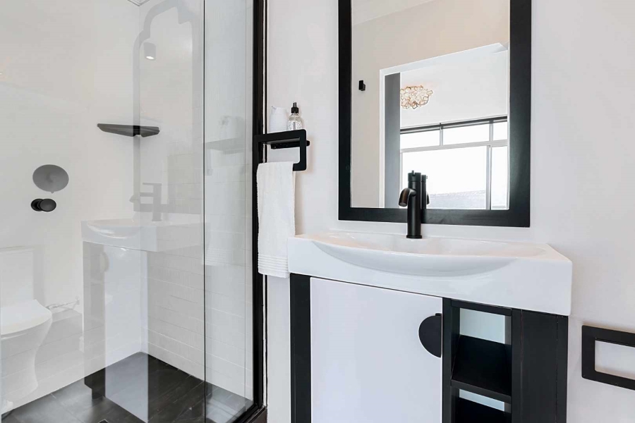 To Let 2 Bedroom Property for Rent in Green Point Western Cape